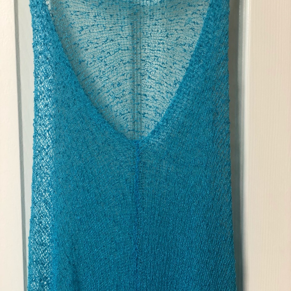 Ladies top - Picture 3 of 3